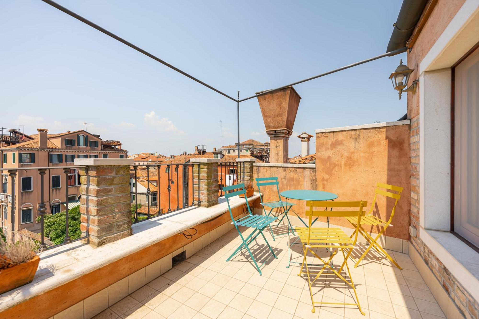 Апартаменты Luxury Penthouse With Terrace Венеция Экстерьер фото